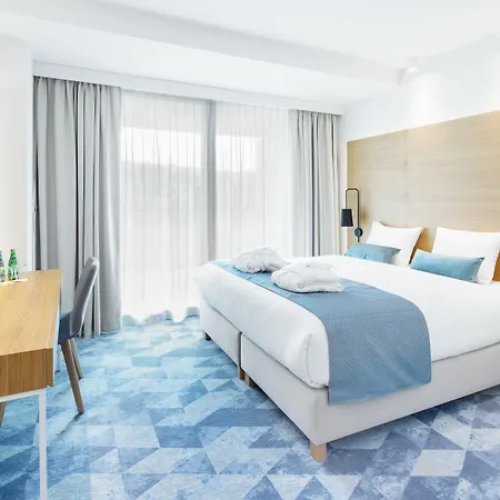 Seaside Park Hotel 4*